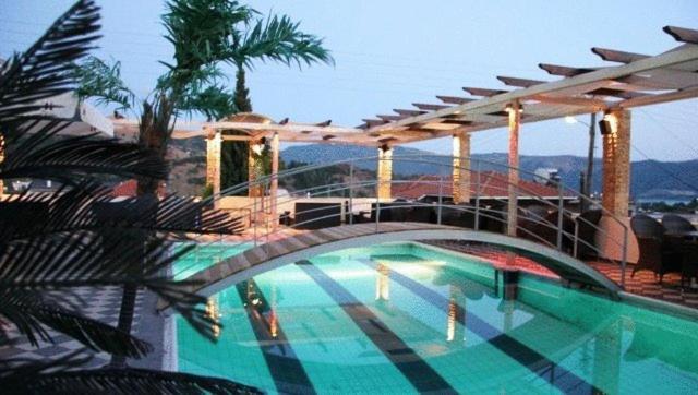 איגומניטסה Selefkos Palace מראה חיצוני תמונה