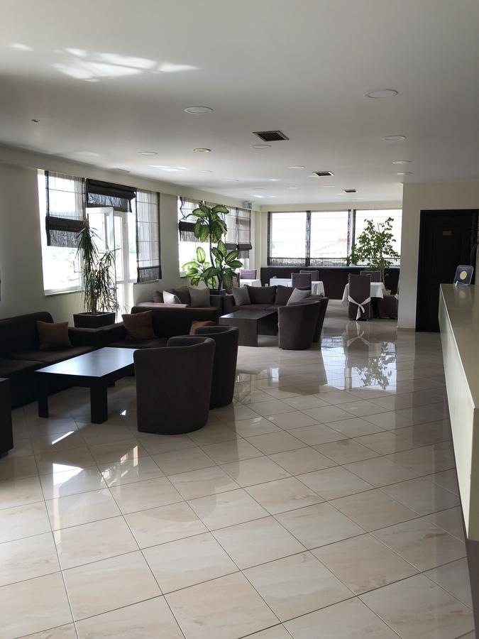 איגומניטסה Selefkos Palace מראה חיצוני תמונה